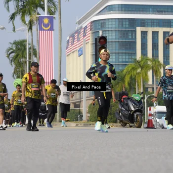 Runner Photo 6540159