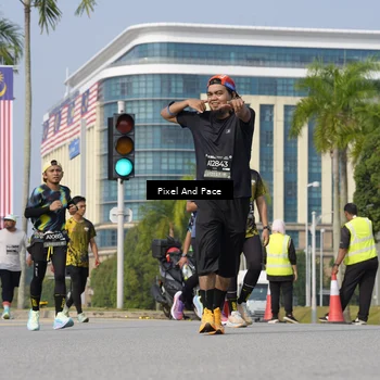 Runner Photo 6540163