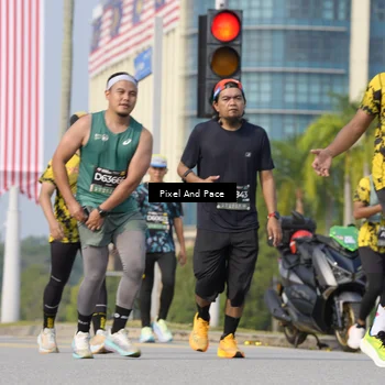 Runner Photo 6540189