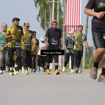 Runner Photo 6540210
