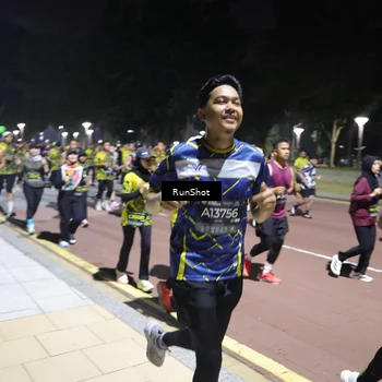 Runner Photo 6540239