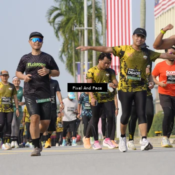 Runner Photo 6540240