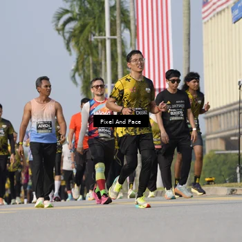 Runner Photo 6540271