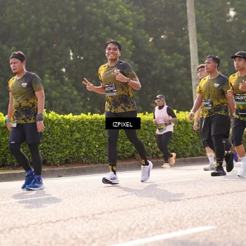 Runner Photo 6540273