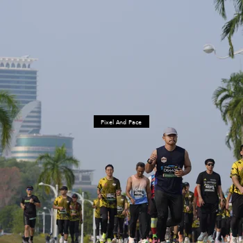 Runner Photo 6540312