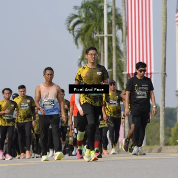 Runner Photo 6540317