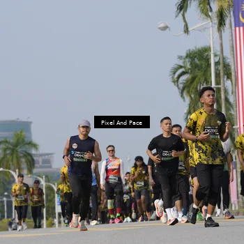 Runner Photo 6540318