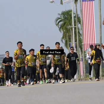 Runner Photo 6540330