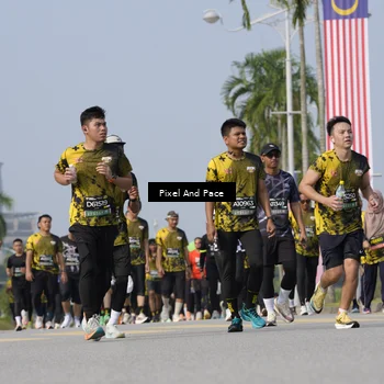 Runner Photo 6540365