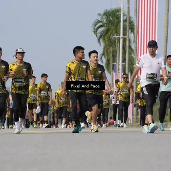 Runner Photo 6540378