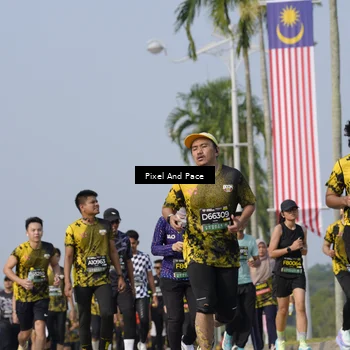 Runner Photo 6540411