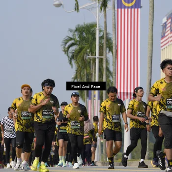 Runner Photo 6540422