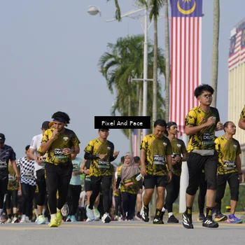 Runner Photo 6540426