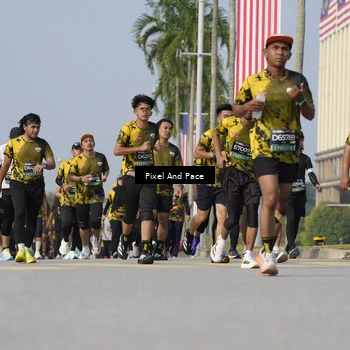 Runner Photo 6540435