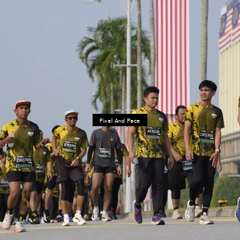 Runner Photo 6540481