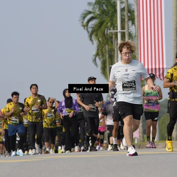 Runner Photo 6540570