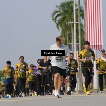 Runner Photo 6540585