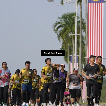 Runner Photo 6540592