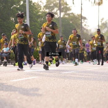 Runner Photo 6540696