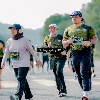 Runner Photo 6540703