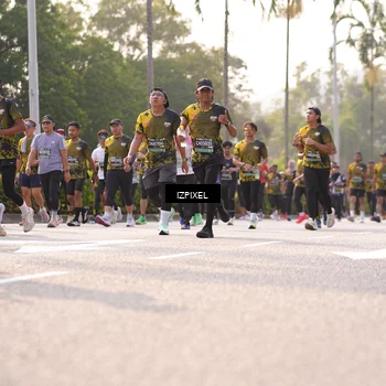 Runner Photo 6540715