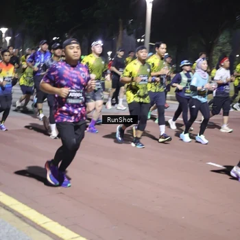 Runner Photo 6540737