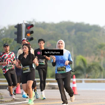 Runner Photo 6540811