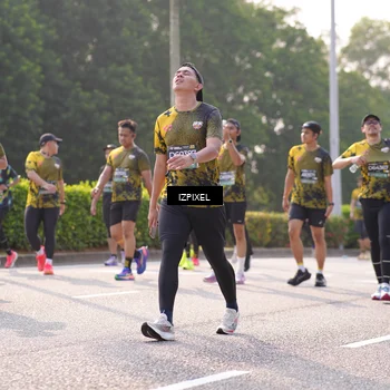 Runner Photo 6540854