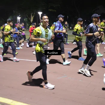 Runner Photo 6540906