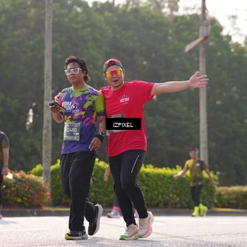 Runner Photo 6540990