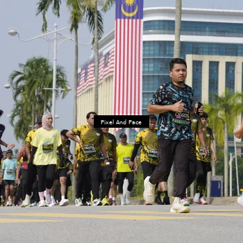 Runner Photo 6541110
