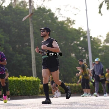 Runner Photo 6541142