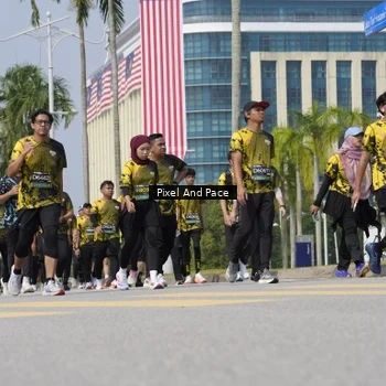 Runner Photo 6541143