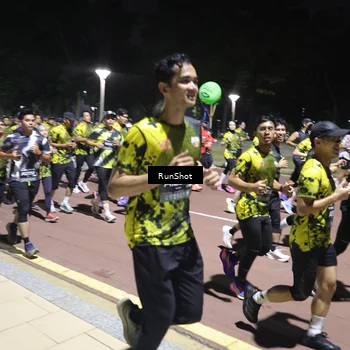 Runner Photo 6541158