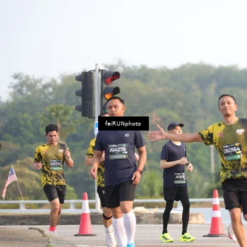 Runner Photo 6541182