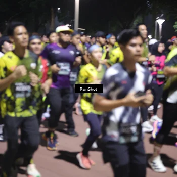 Runner Photo 6541221
