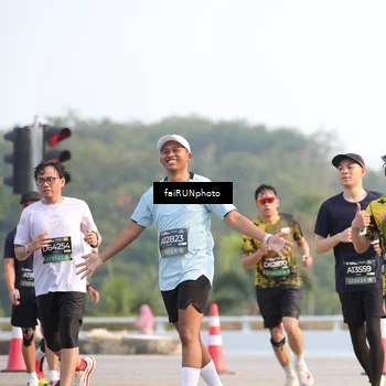 Runner Photo 6541298