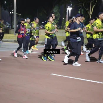 Runner Photo 6541380