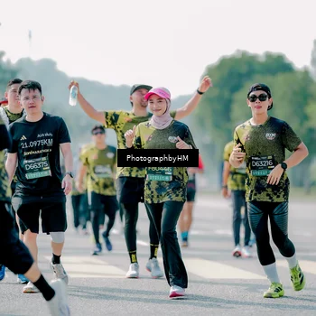 Runner Photo 6541423