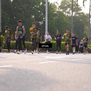 Runner Photo 6541434
