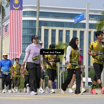 Runner Photo 6541493