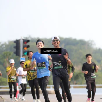 Runner Photo 6541518