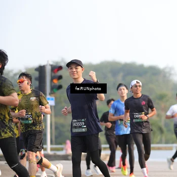 Runner Photo 6541524