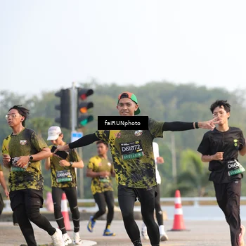 Runner Photo 6541599