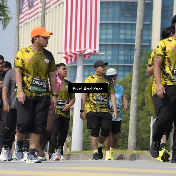 Runner Photo 6541644