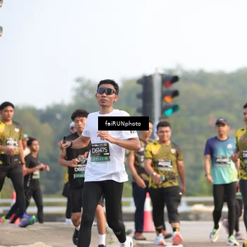 Runner Photo 6541645