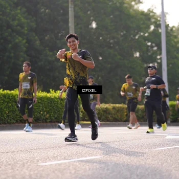 Runner Photo 6541653