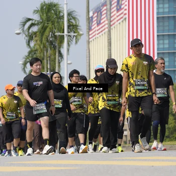 Runner Photo 6541656