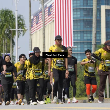 Runner Photo 6541675