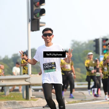 Runner Photo 6541689